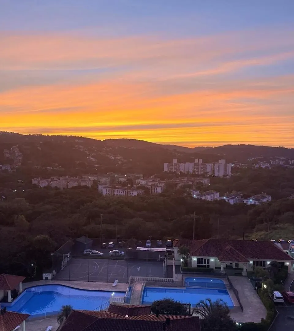 Cobertura Duplex Com Vista E Jacuzzi Para 6 Pessoas ポルト・アレグレ