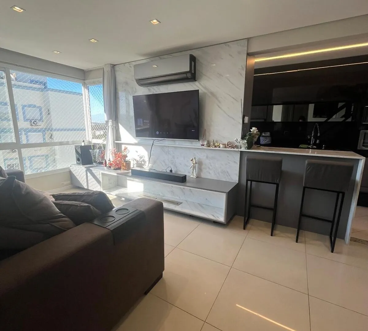 Cobertura Duplex Com Vista E Jacuzzi Para 6 Pessoas ポルト・アレグレ 0*,  ブラジル