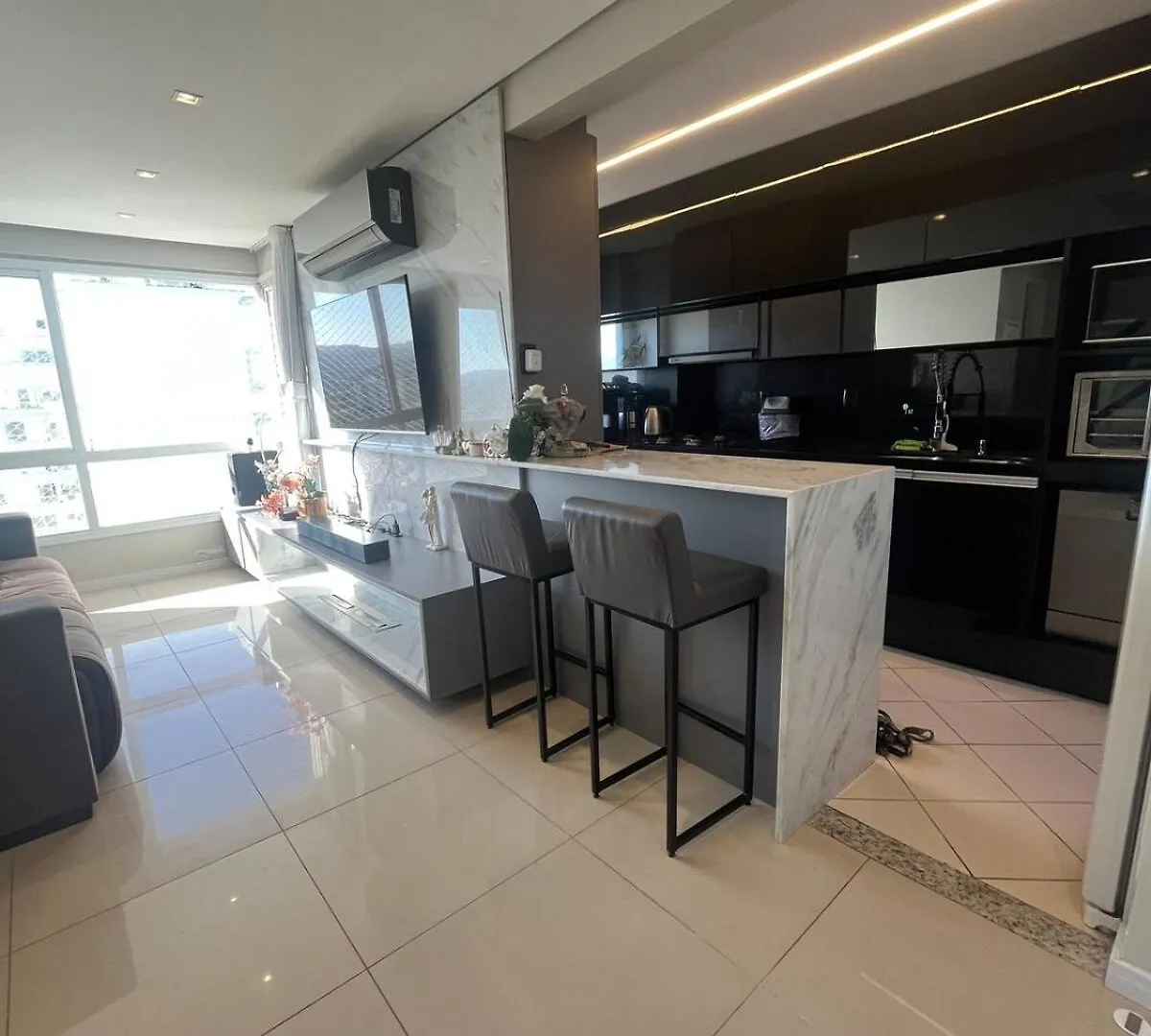 Cobertura Duplex Com Vista E Jacuzzi Para 6 Pessoas Porto Alegre 0*,  Brazil