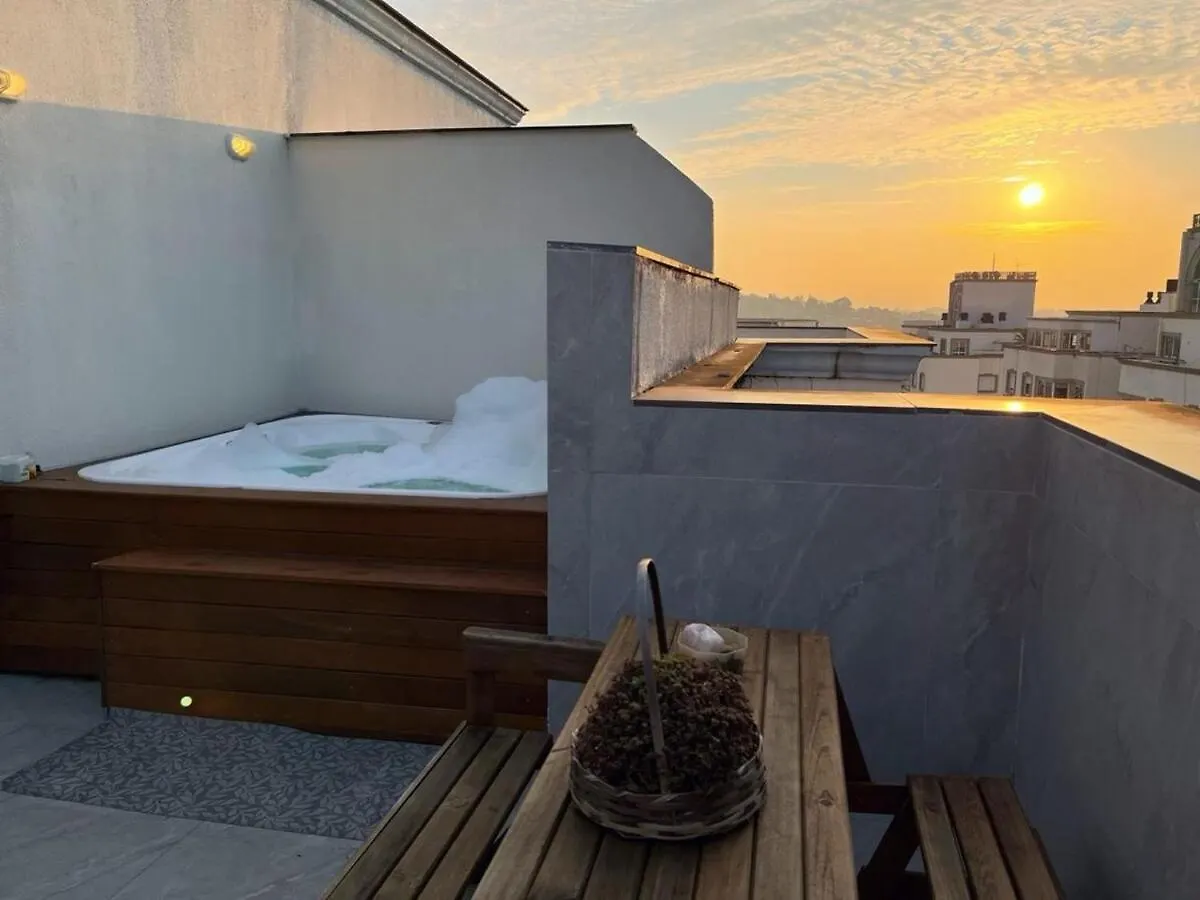 Cobertura Duplex Com Vista E Jacuzzi Para 6 Pessoas Porto Alegre 0*,  Brazil